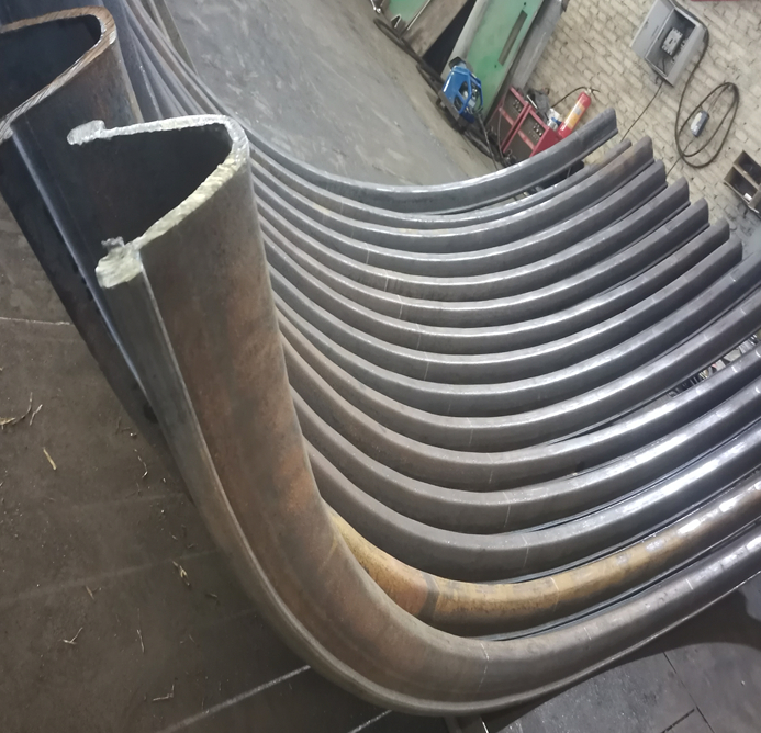 Hot rolled Q235 material for 18kg U-shaped steel mine roadway support has high deformation resistance and strength. The